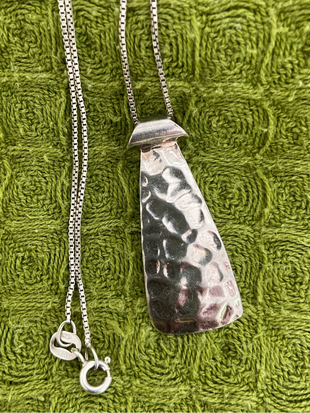 Silpada 925 Silver Hammered Necktie Style Pendant Necklace